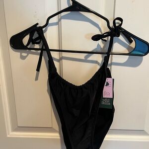 Tie hip bikini bottom